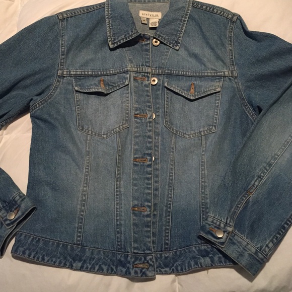 Ann Taylor denim jacket - Picture 3 of 4
